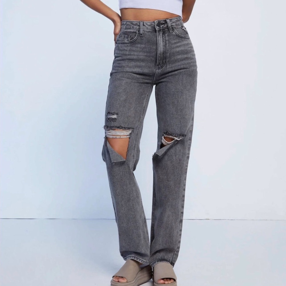 Pacsun Woman’s Grey Mom Jean